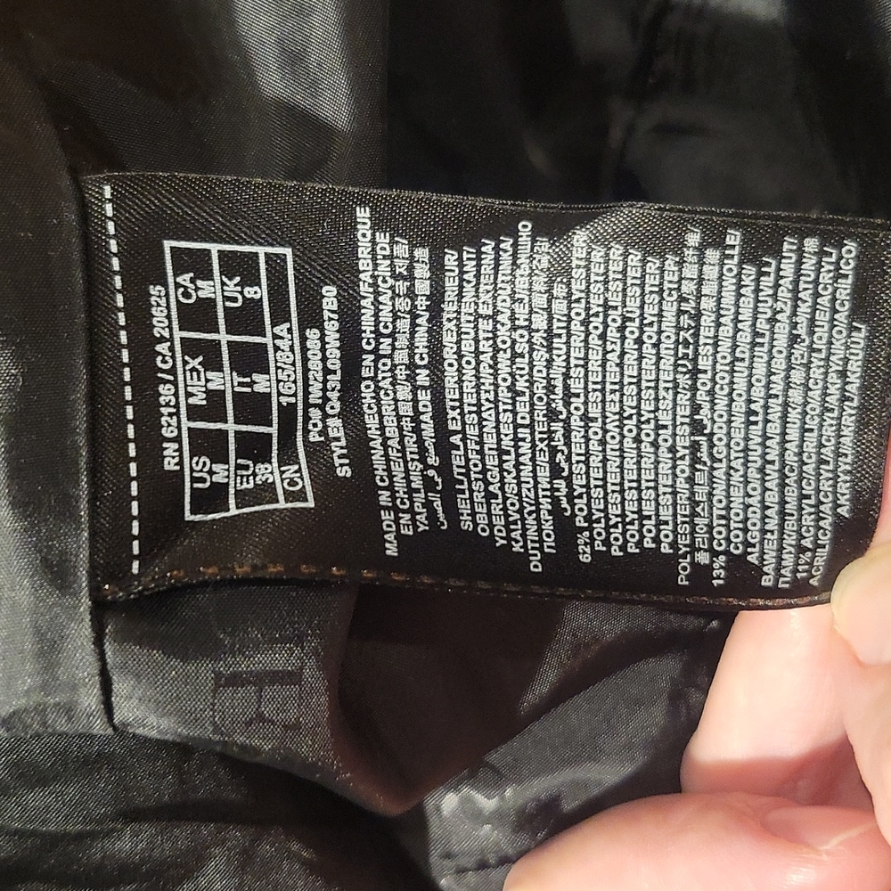 Guess Jacket - Picture 6 of 6